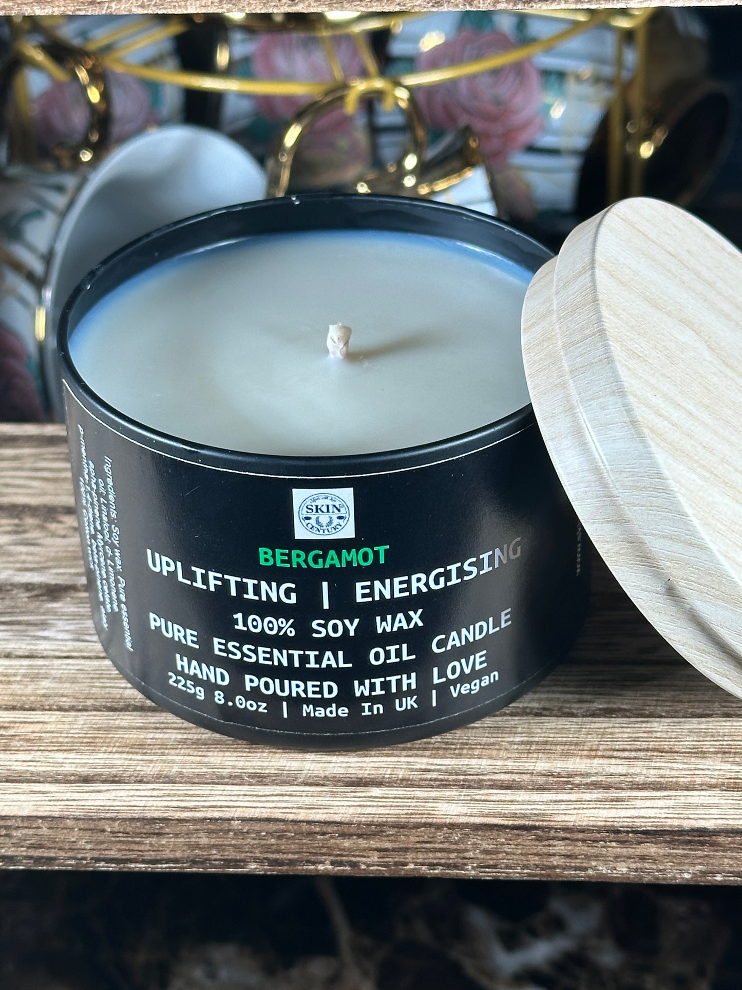 Hand-poured bergamot essential oil candle, citrus scent